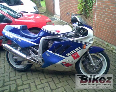 1988 Suzuki GSX-R 750 photo